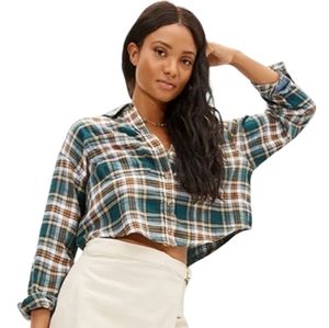 AE Cozy Cabin Cropped Flannel Cotton Plaid Button-down Shirt women's medium